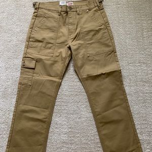 Levi’s utility pants stretch 33x30 tan camel NWT